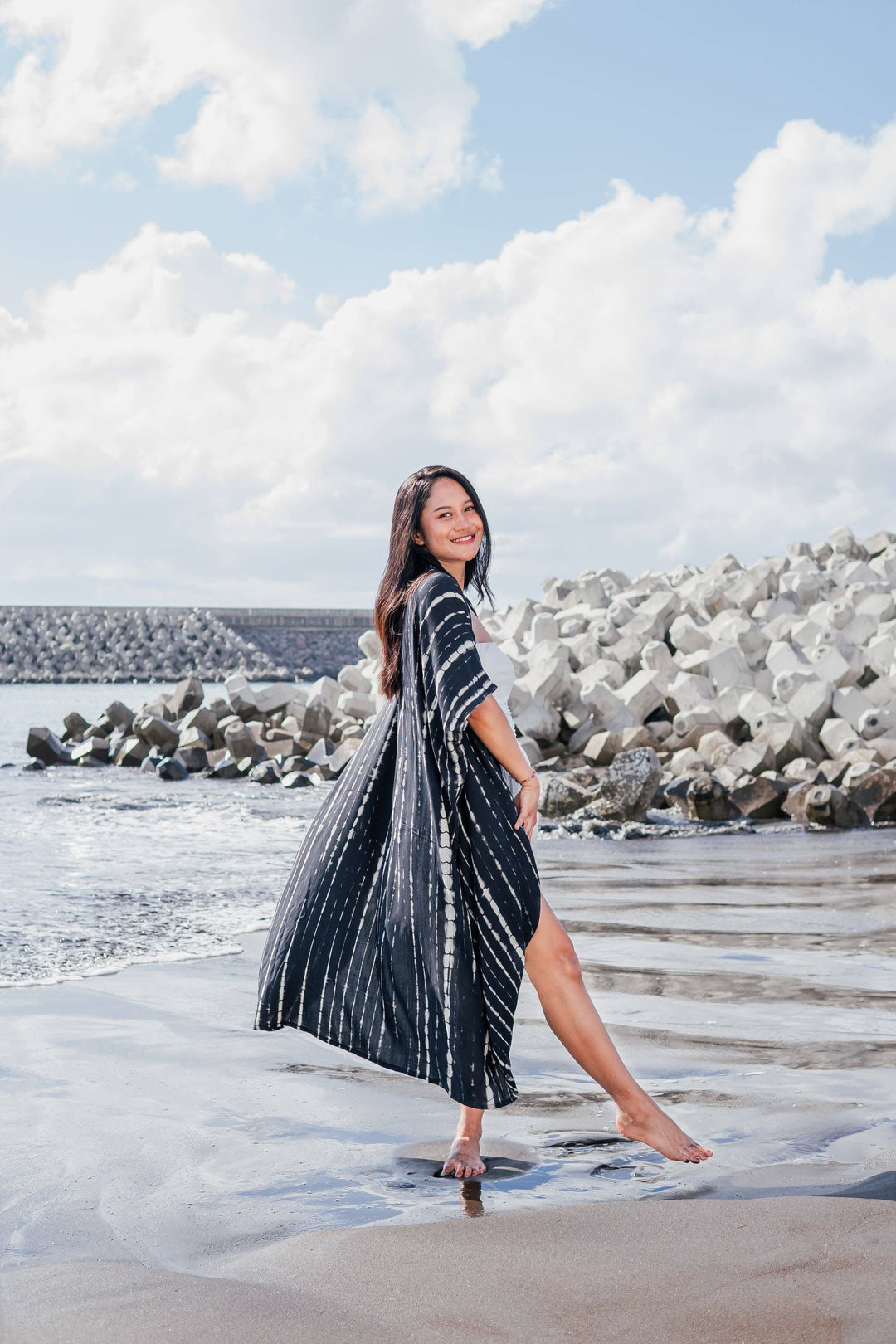 Suzie Blue Canada - Black & White Tie Dye Long Kimono