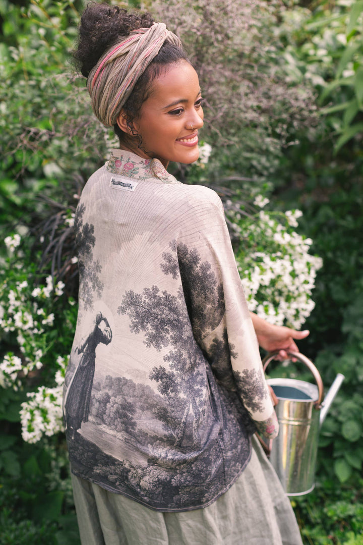 Market of Stars (Worldwide) - Still I Rise Pixie Duster Cropped Kimono w Sunrise Woman