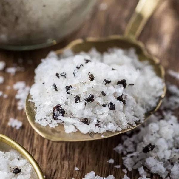 Truffle Pig Canada - Flaked Black Truffle Salt in Shaker Jar 65g
