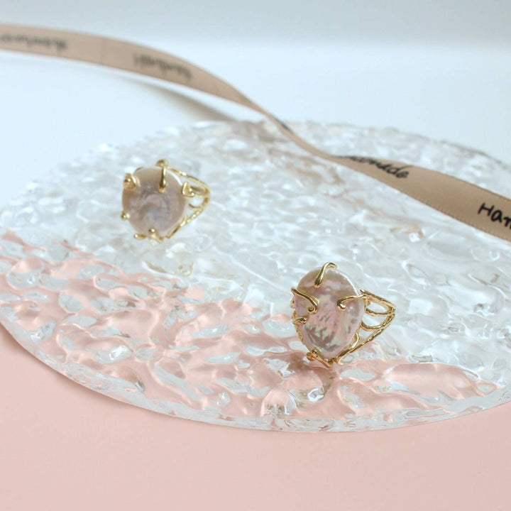 iBijoux - Organic Baroque Pearl Statement Ring (1R06b)