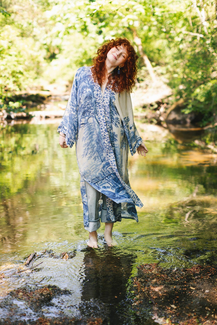 Market of Stars (Worldwide) - Let The Light In Opera Duster Kimono Robe w/ Delft