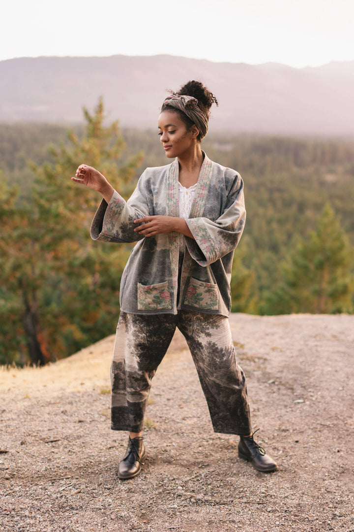 Market of Stars (Worldwide) - Still I Rise Linen Cropped Artist Pant w/ Sunrise, Woman