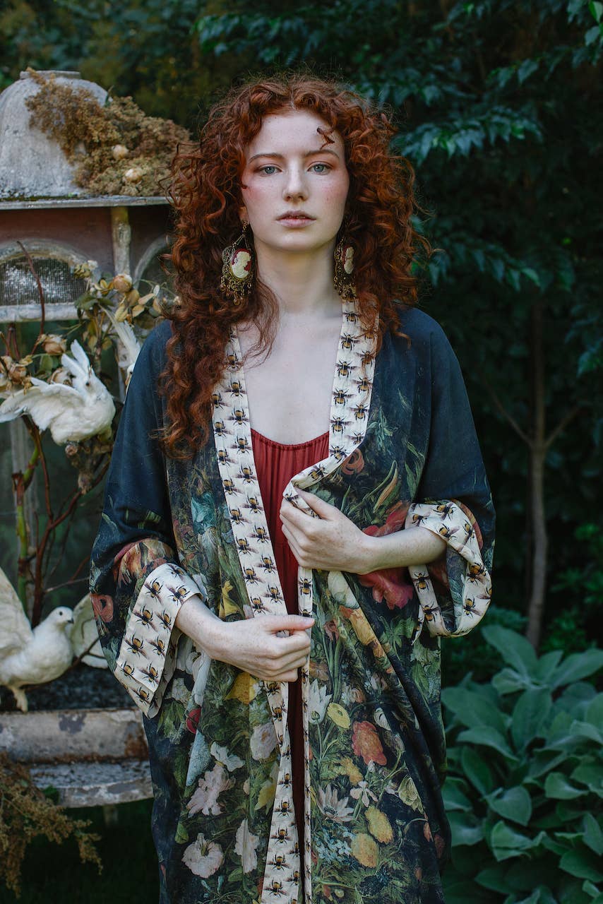Market of Stars (Worldwide) - I Dream In Flowers Opera Duster Kimono Robe w/ Bees