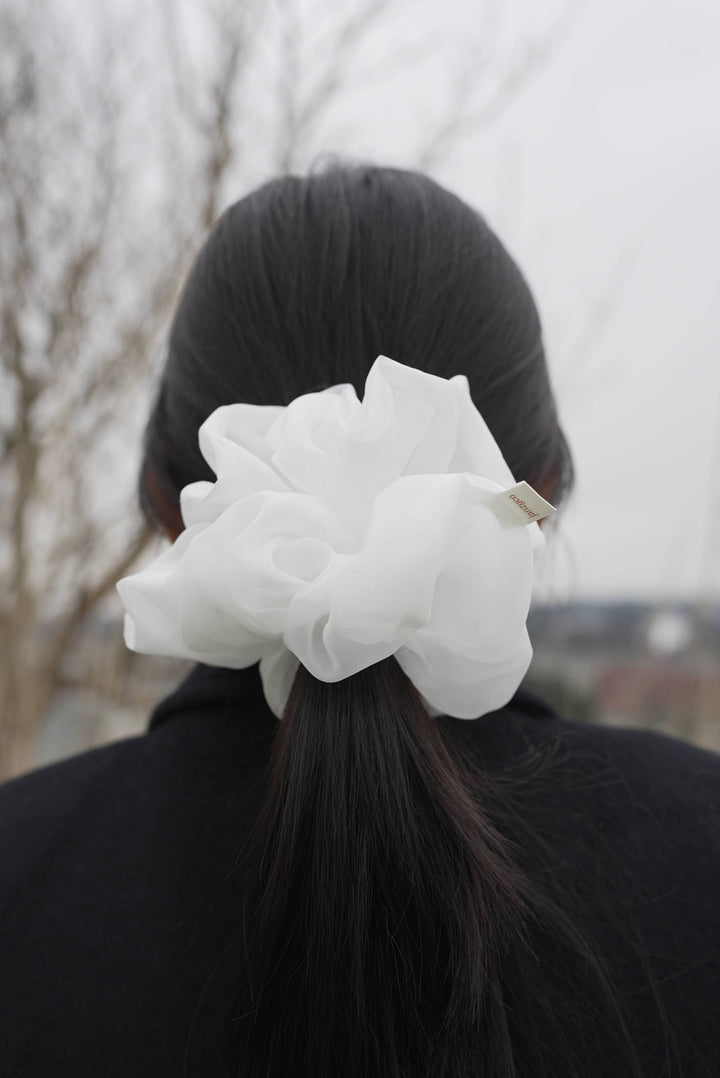 Janzy - White Organza Oversized Scrunchie