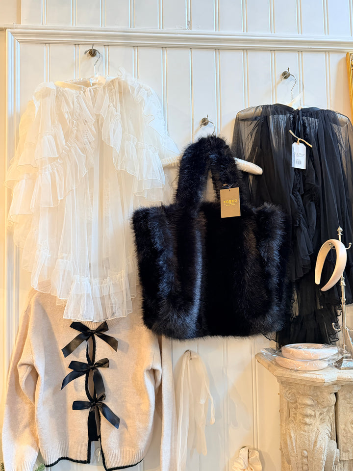 FREED OVERSIZED FAUX FUR TOTE