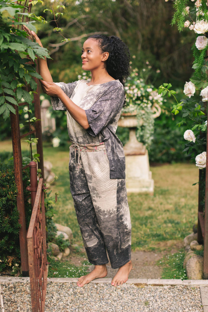Market of Stars (Worldwide) - Still I Rise Linen Cropped Artist Pant w/ Sunrise, Woman