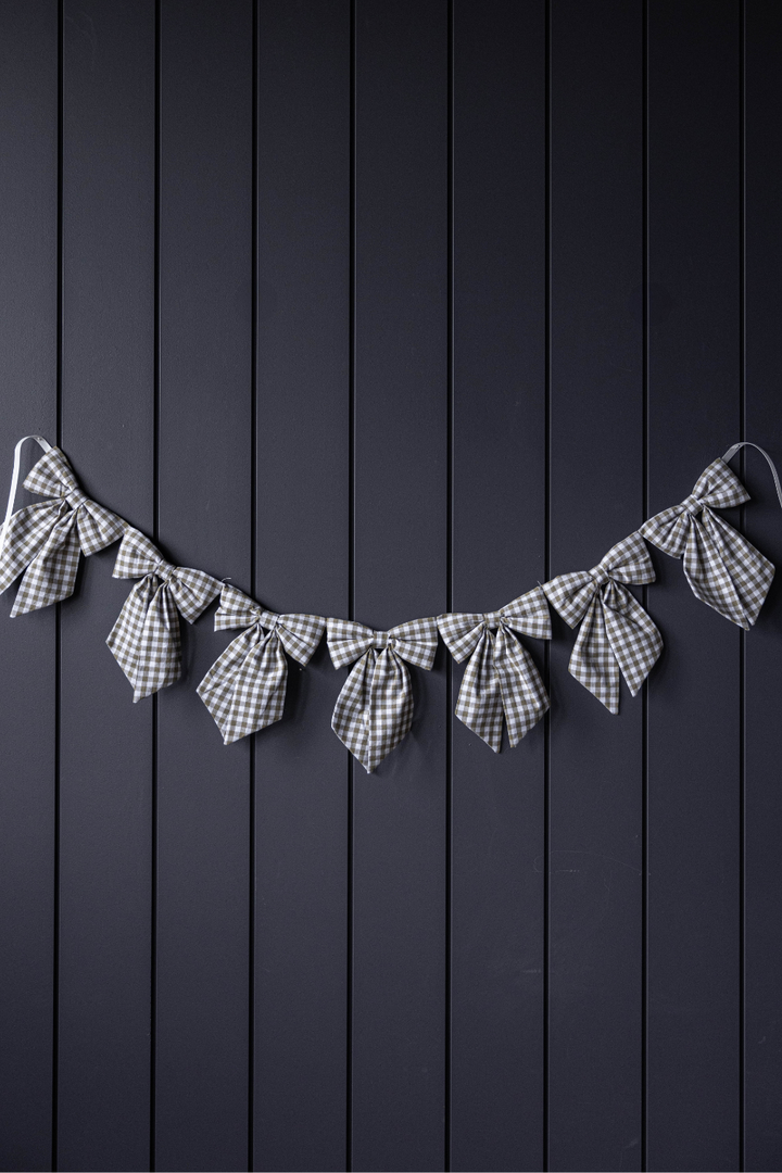 Luxe B Co - Gingham Green Fabric Bow Garland