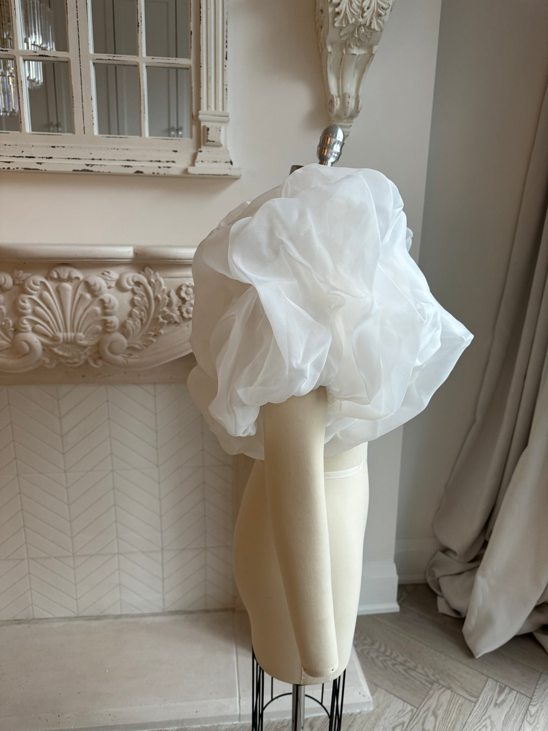 Cloudia Sleeves
