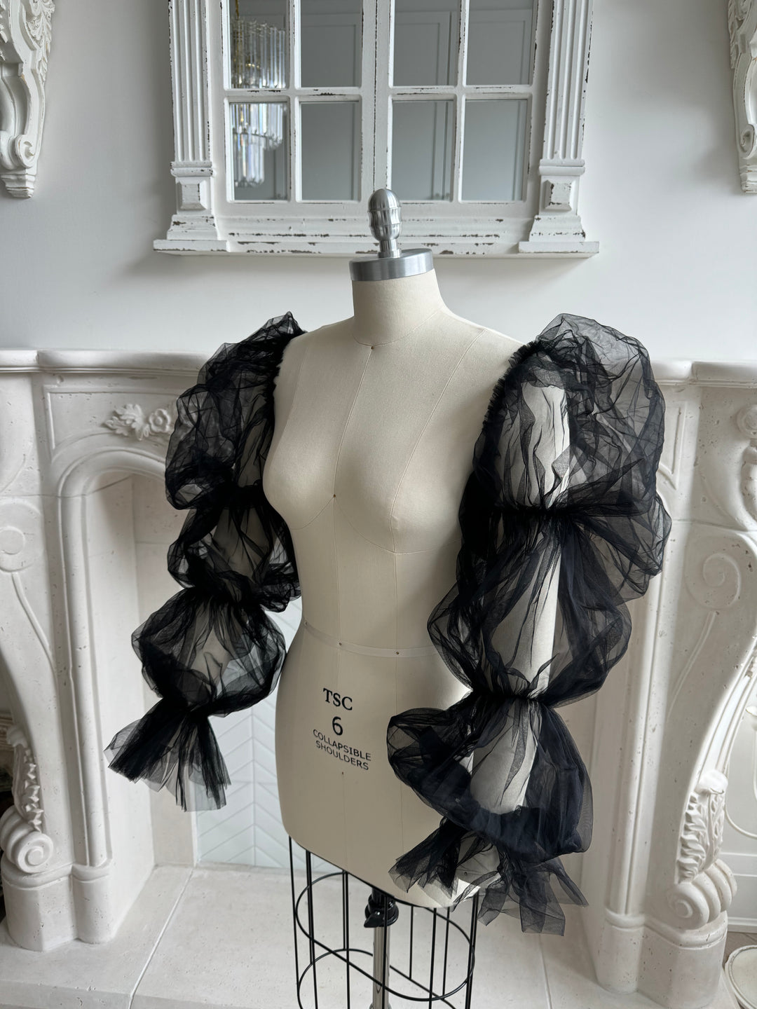 Lady Noir Sleeves