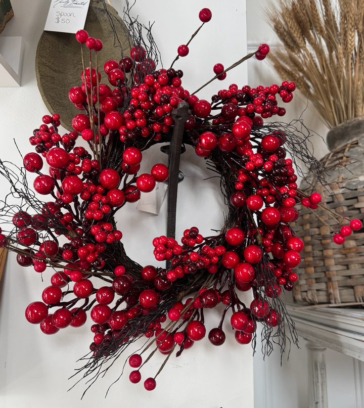 Red Berry Wreath 14"