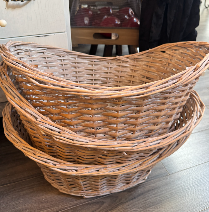 Large Oval Whitewash baskets without lining