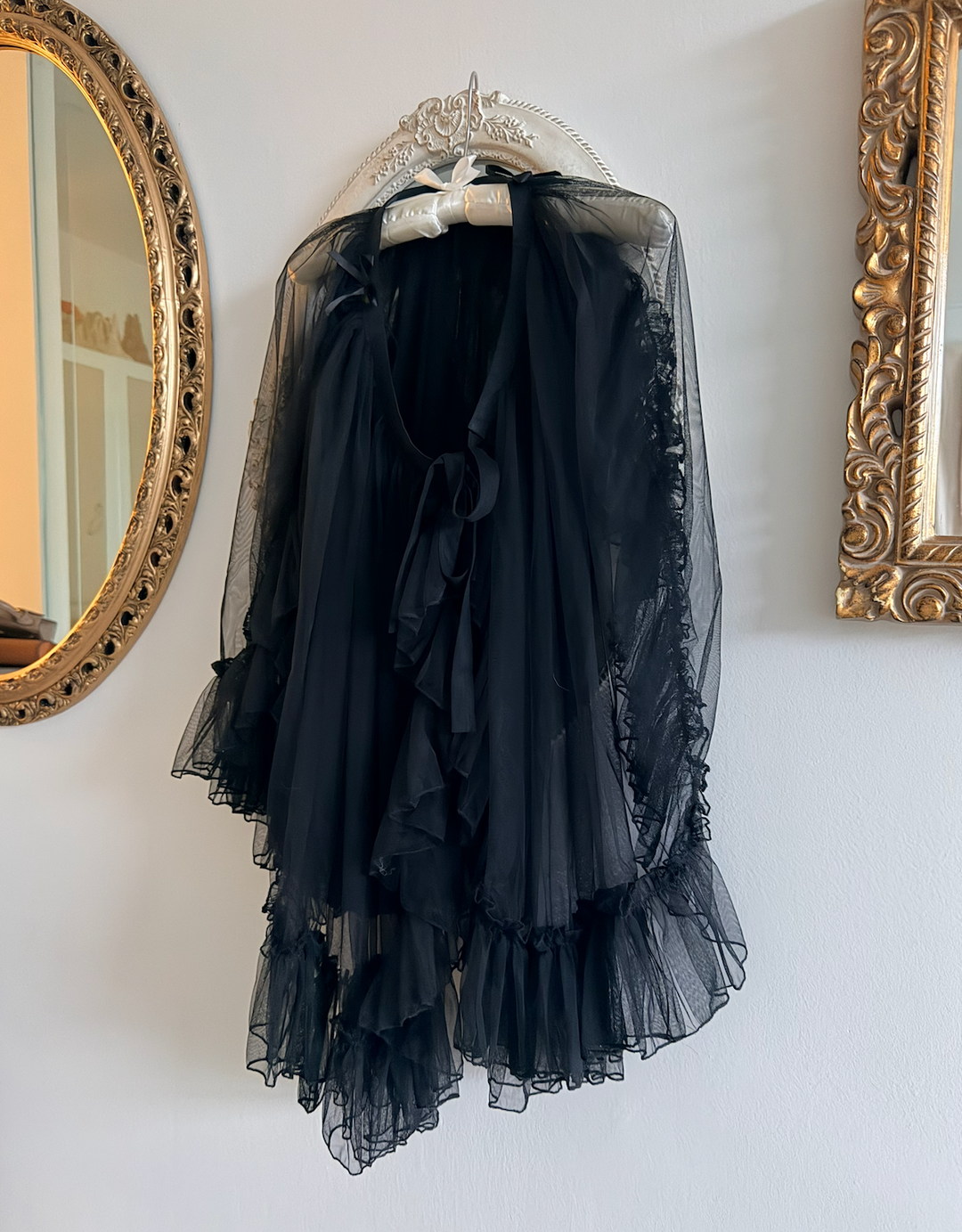 Long ruffle overskirt or shawl in black with bows