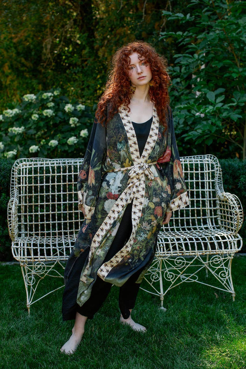 Market of Stars (Worldwide) - I Dream In Flowers Opera Duster Kimono Robe w/ Bees