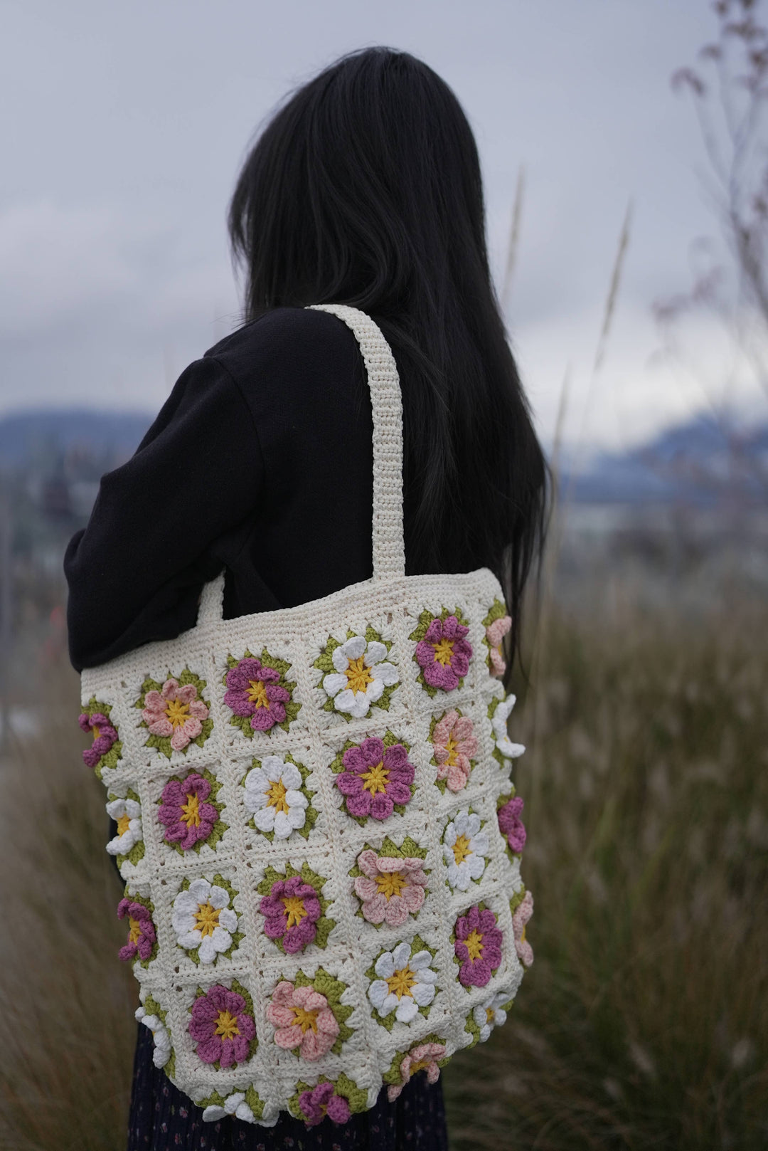 Janzy - Handmade Oversized Floral Pink and White Crochet Tote Bag
