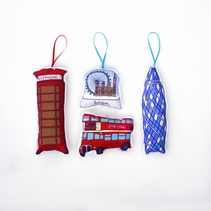 Creationzbycatherine Catherine - London telephone booth ornament