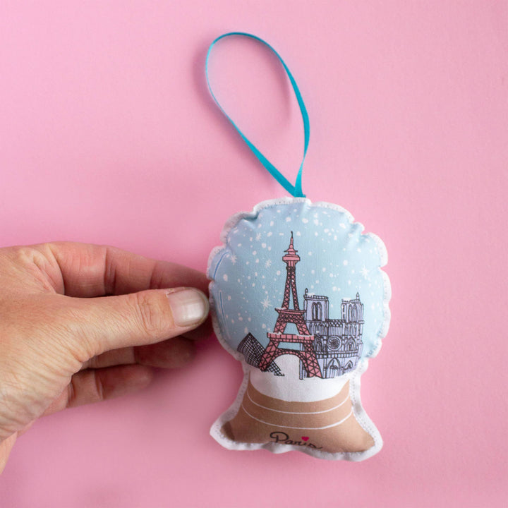 Creationzbycatherine Catherine - Paris snow globe ornament