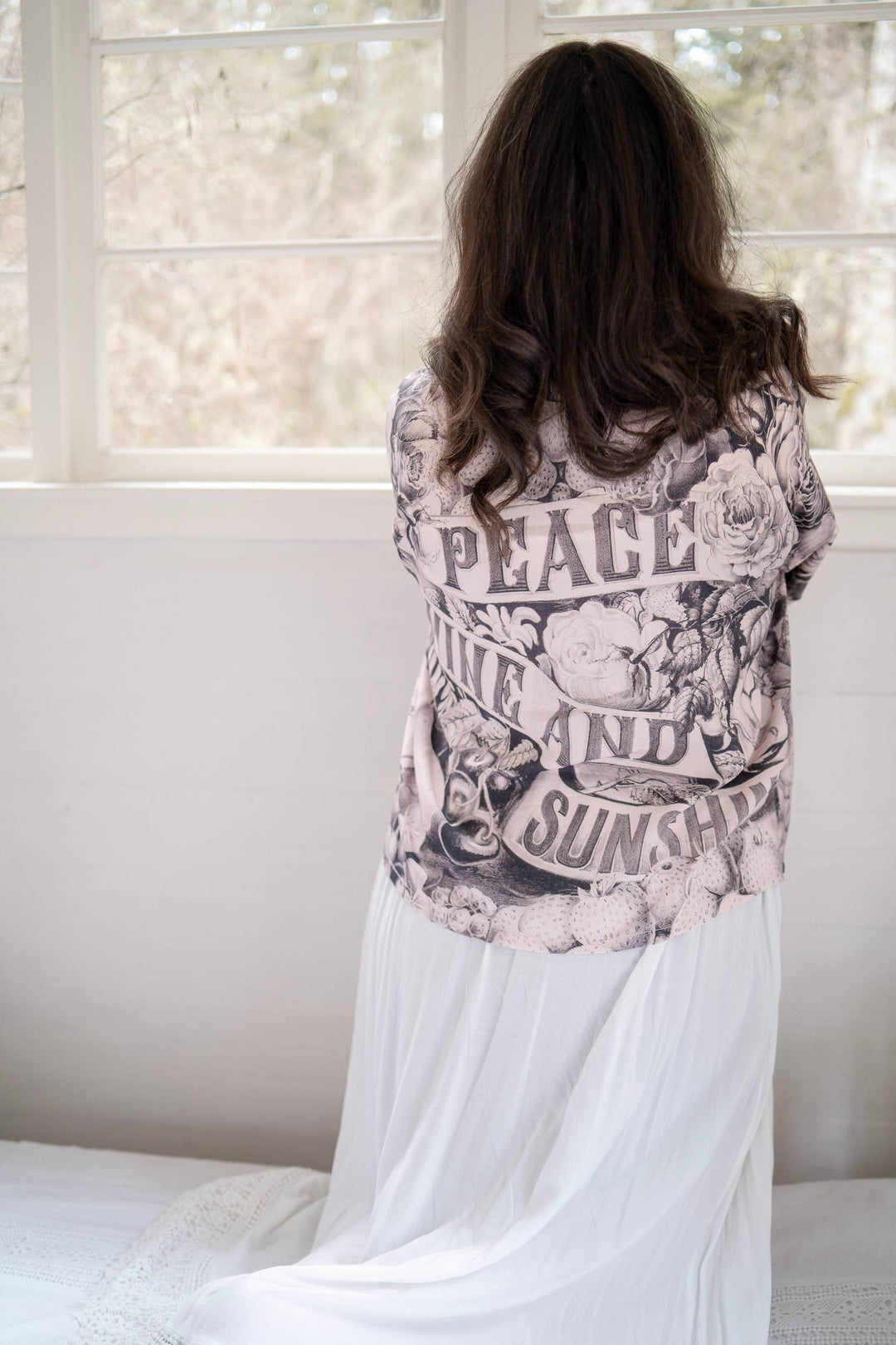 Market of Stars (Worldwide) - Peace Wine & Sunshine Pixie Duster Cropped Kimono Blush