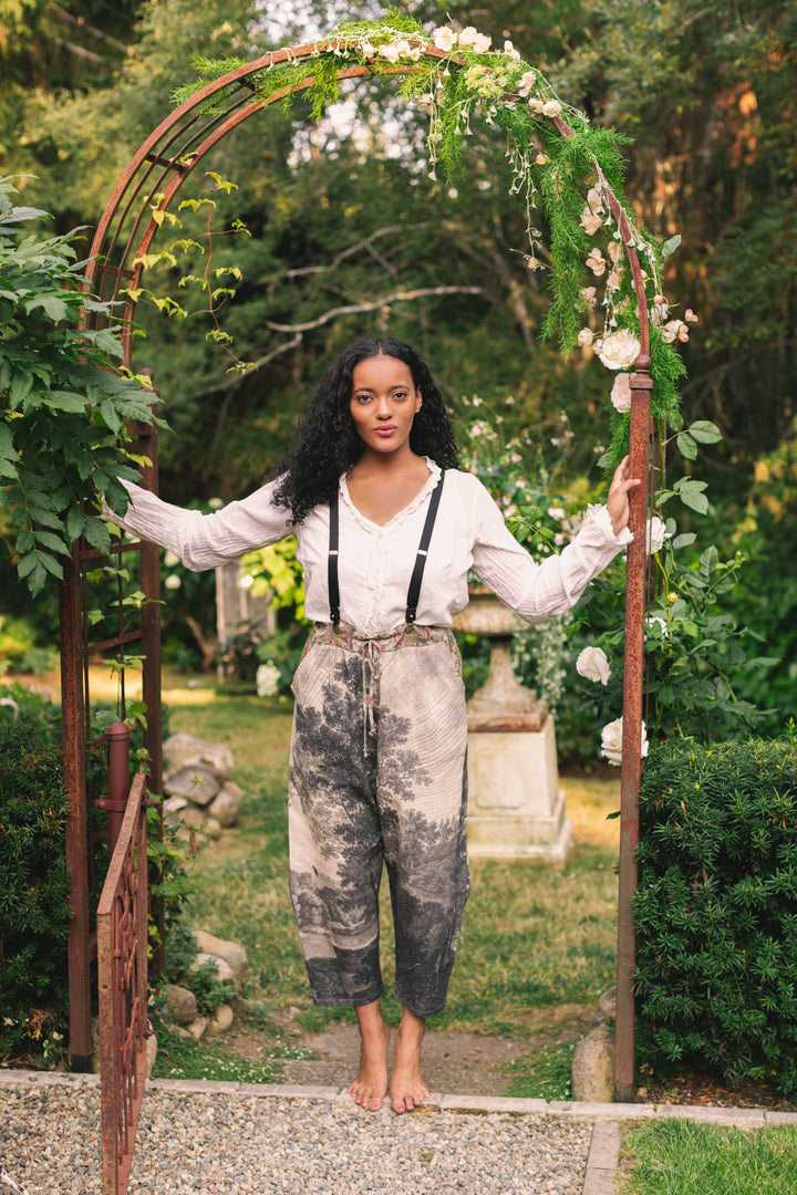 Market of Stars (Worldwide) - Still I Rise Linen Cropped Artist Pant w/ Sunrise, Woman