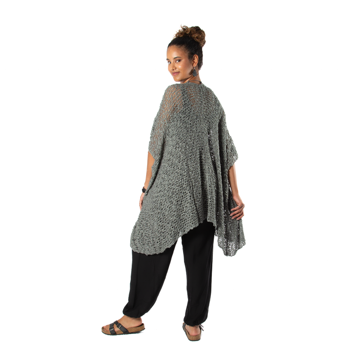 Suzie Blue Canada - Mid Length Popcorn Knit Kimono - Grey