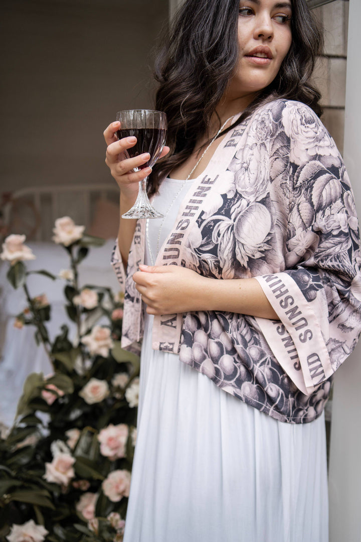 Market of Stars (Worldwide) - Peace Wine & Sunshine Pixie Duster Cropped Kimono Blush