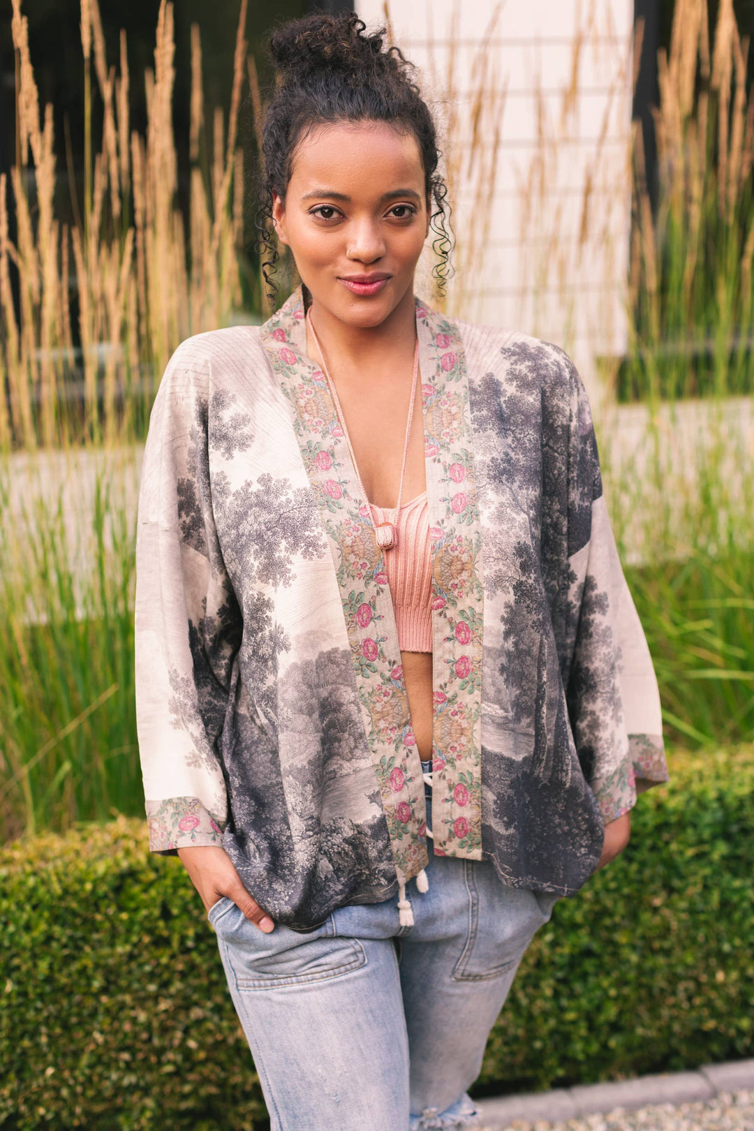Market of Stars (Worldwide) - Still I Rise Pixie Duster Cropped Kimono w Sunrise Woman